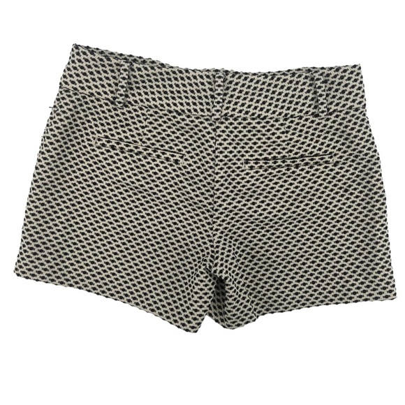 Ann Taylor Loft Black White Geometric Print Shorts Size 00 Women’s - Picture 3 of 7
